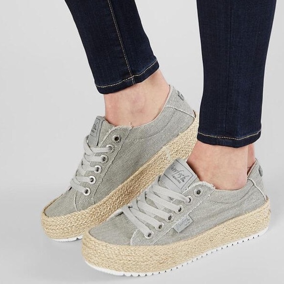 Blowfish Jellyfish Sneaker - Picture 2 of 6